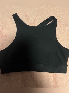 Alo sports bra